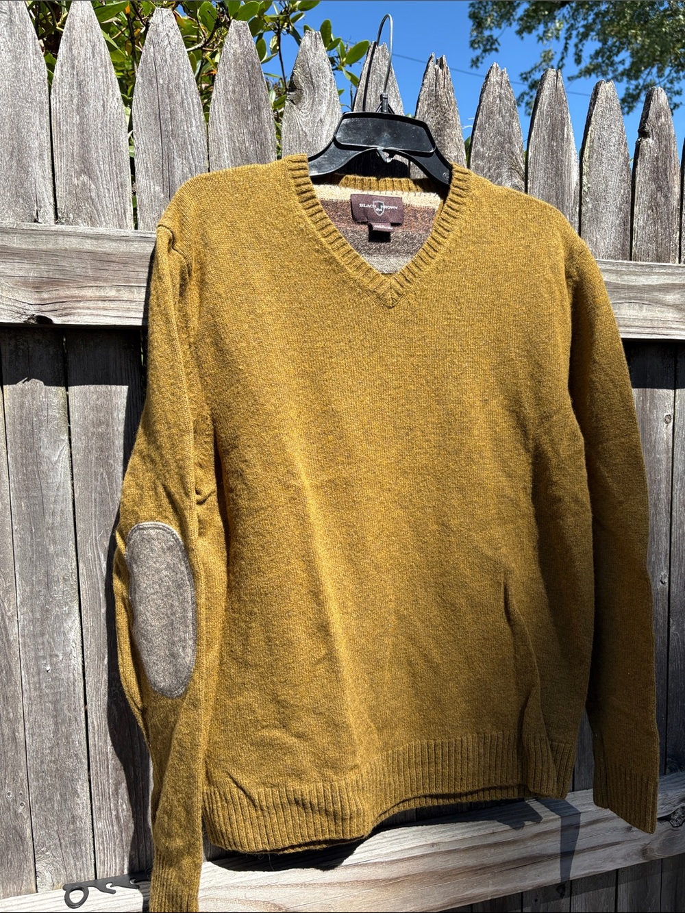 Black Brown 1826 large wool v-neck with elbow pads.